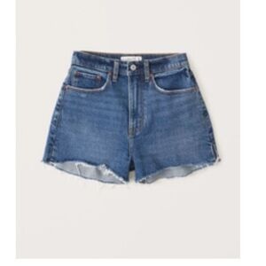 Curve Love High Rise Mom Short size 26